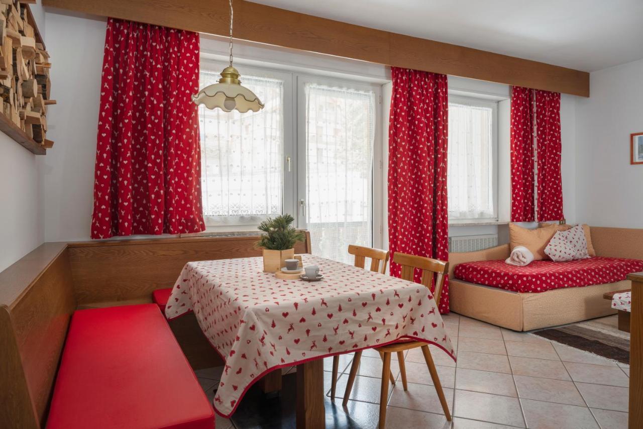 A. Paolo Apartments Vigo di Fassa Eksteriør bilde