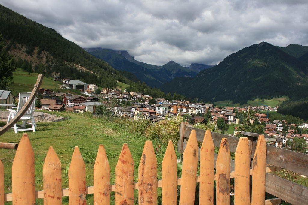 A. Paolo Apartments Vigo di Fassa Eksteriør bilde